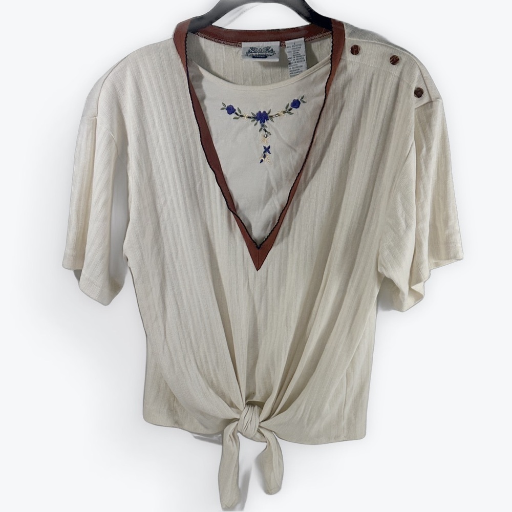 The Villager Women's Cream Top with Embroider Collar Detail Vintage Large